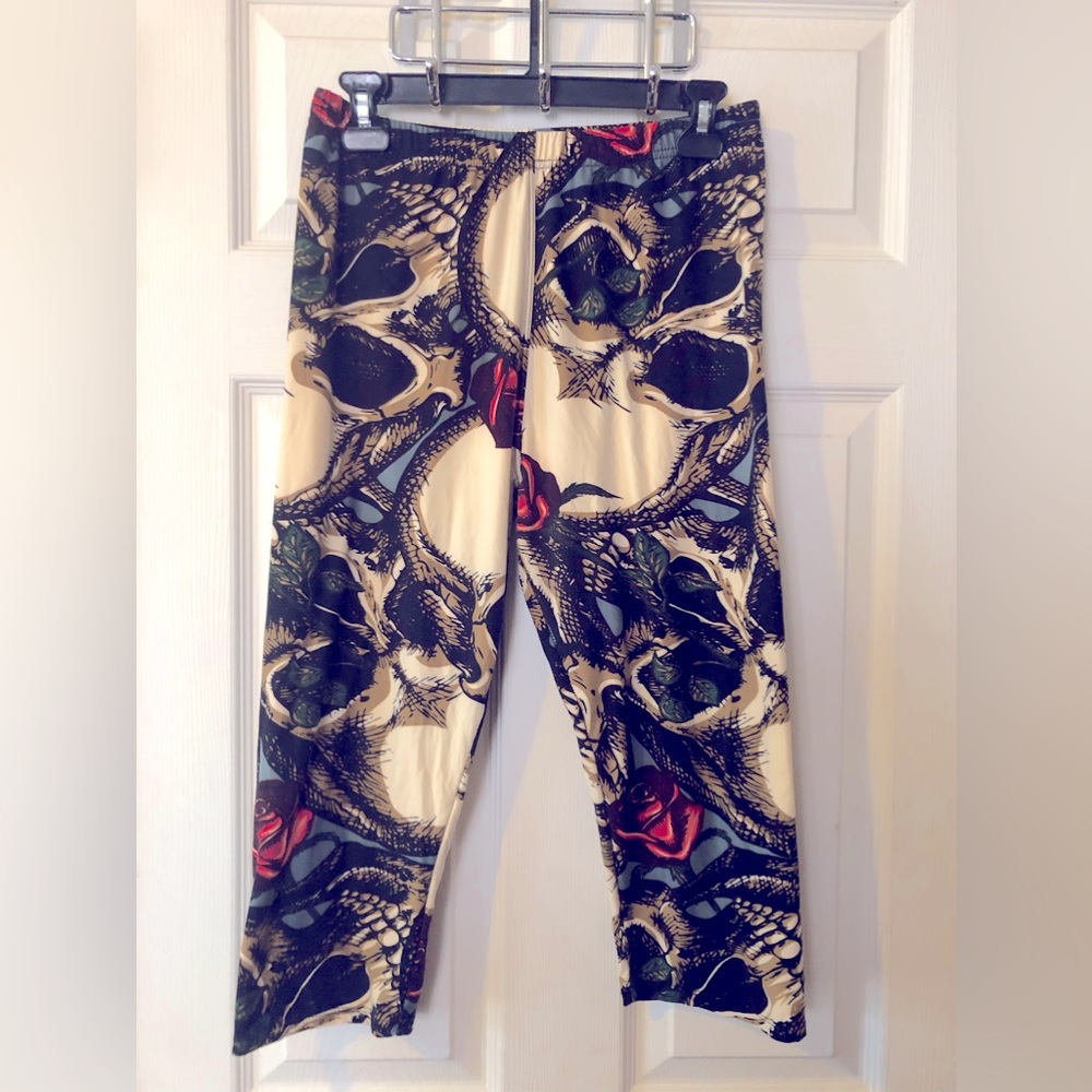Sz 1X Leggings Depot Capri Style SUPER SOFT!! Awesome Design (gently loved)